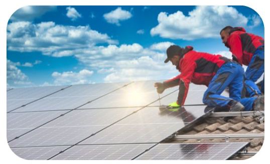 Impianto con pannelli fotovoltaici sul tetto